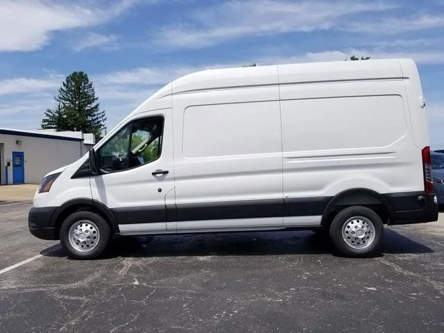 New 2026 Oxford White Ford Cargo Van image 6