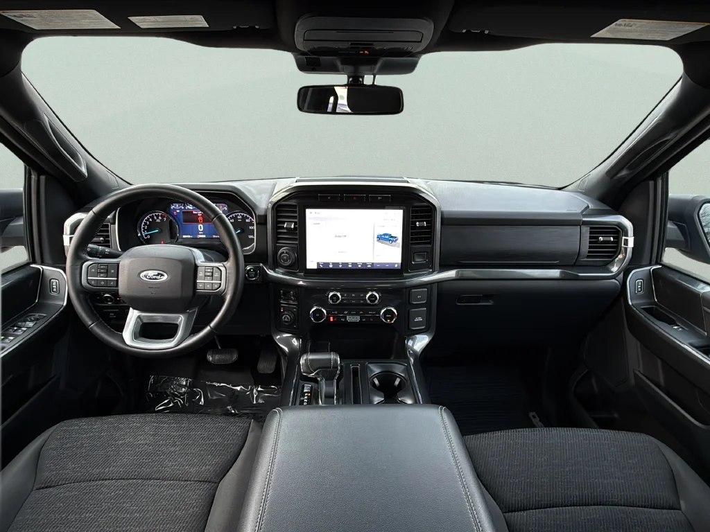 Used 2023 Gray Metallic Ford XLT image 24