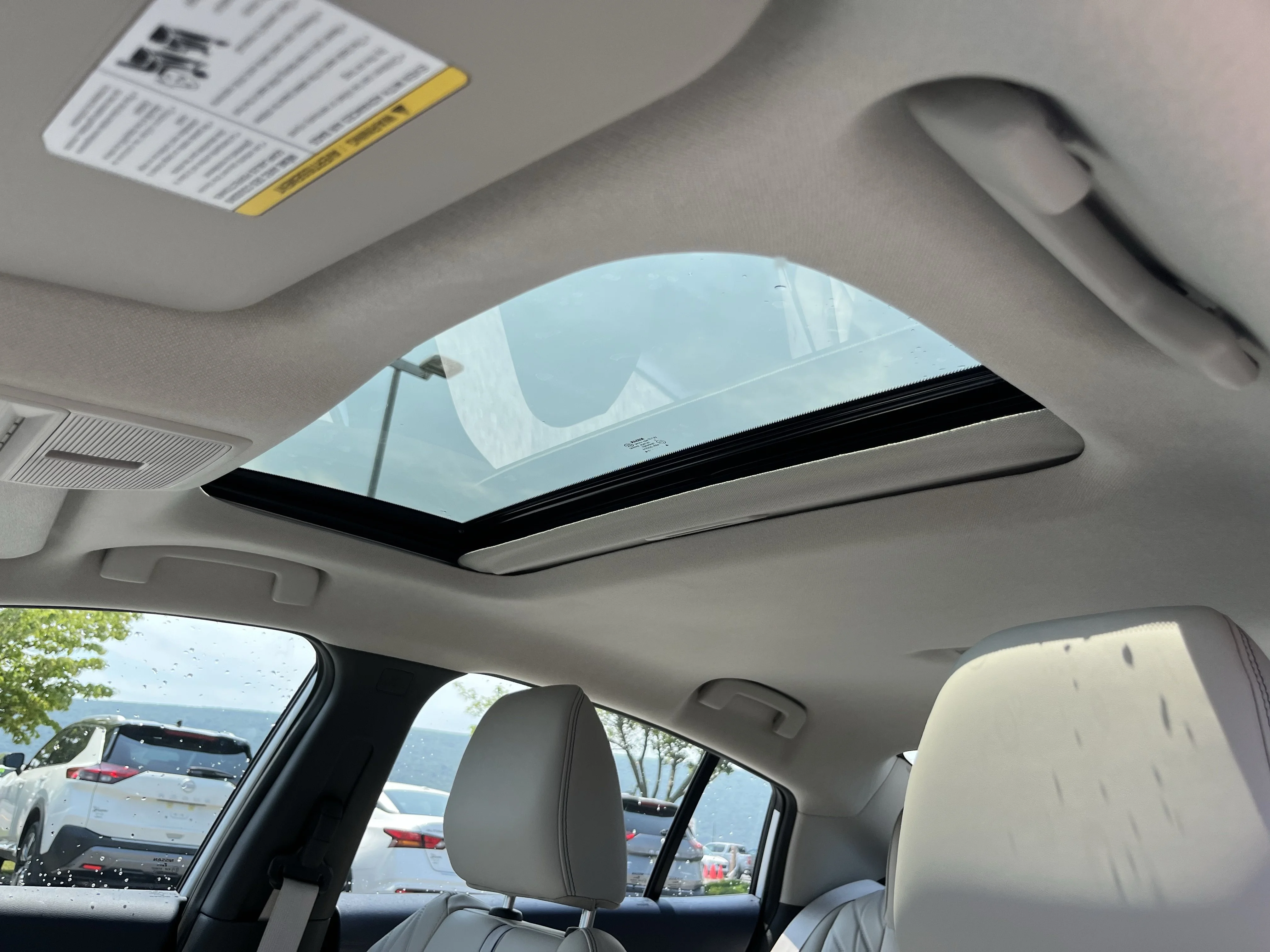 New 2026 Aspen White TriCoat Nissan SL image 23