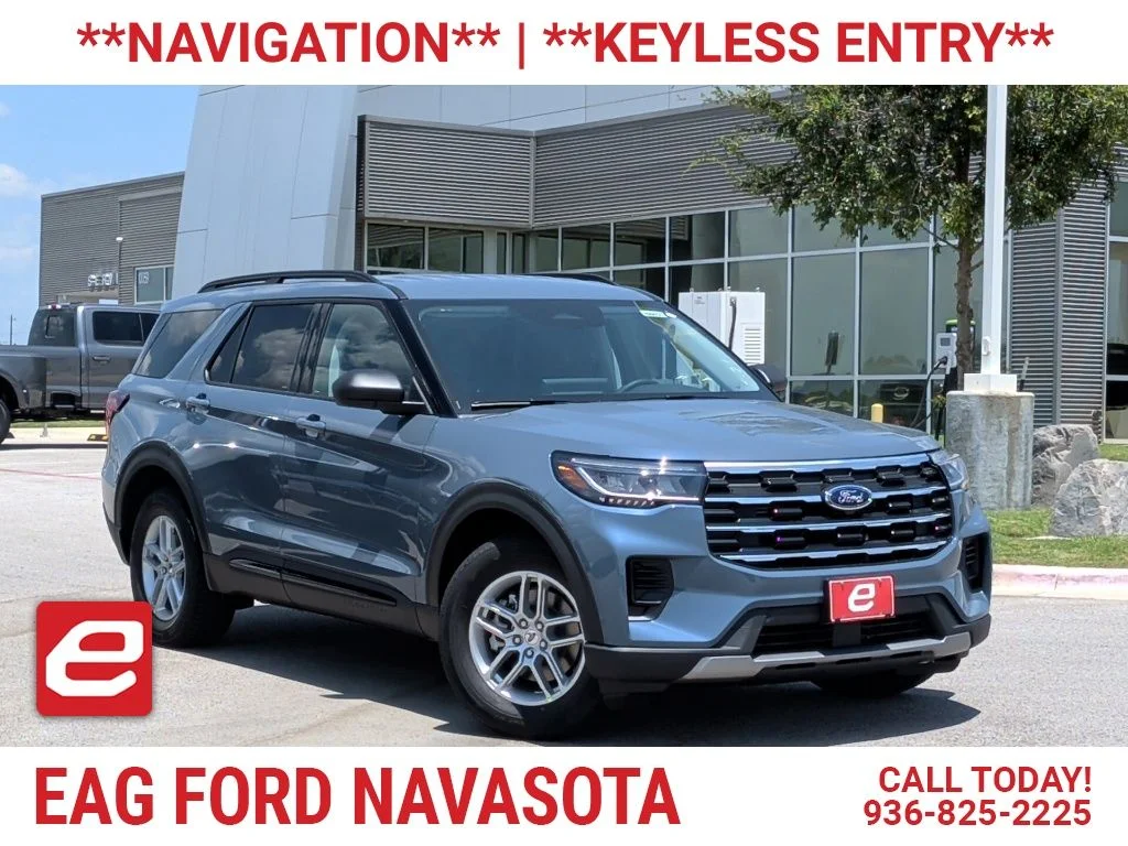 Used 2026 Vapor Blue Metallic Ford Active image 1
