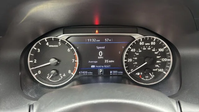 Used 2024 Silver Nissan 2.5 SV image 12