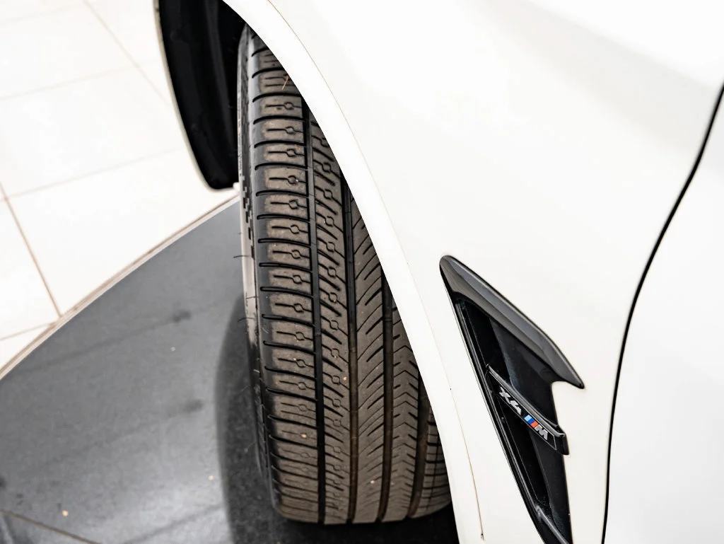 Used 2024 Alpine White BMW  image 49