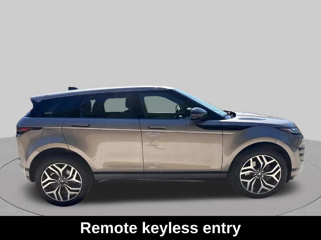Used 2023 Gold Land Rover R-Dynamic SE image 6