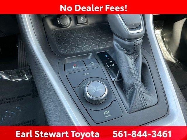 Certified Used 2022 CAVALRY BLUE W/BLK Toyota  image 43