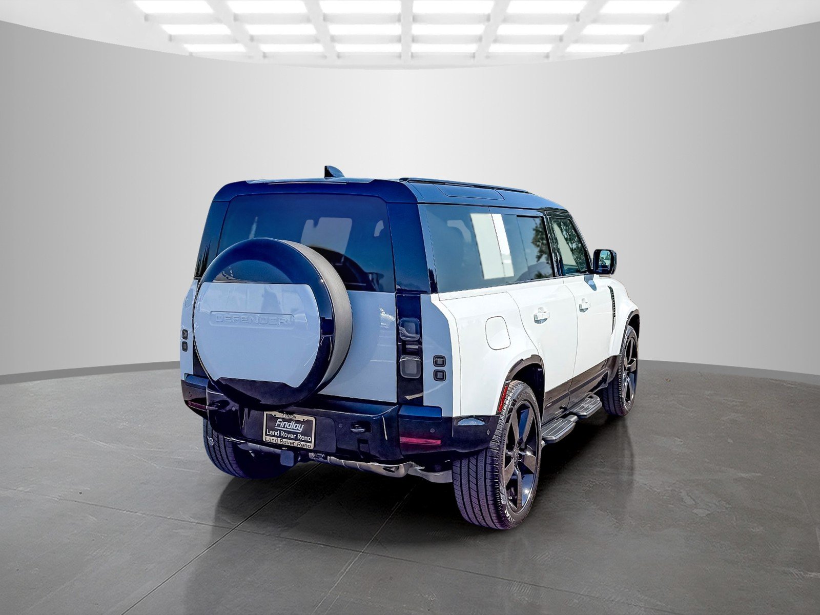 New 2026 Fuji White Land Rover X-Dynamic SE image 5