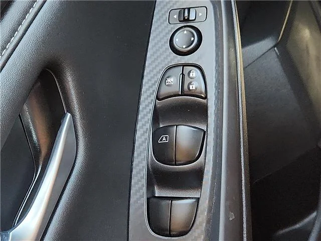 Used 2025 Gray Nissan SV image 17