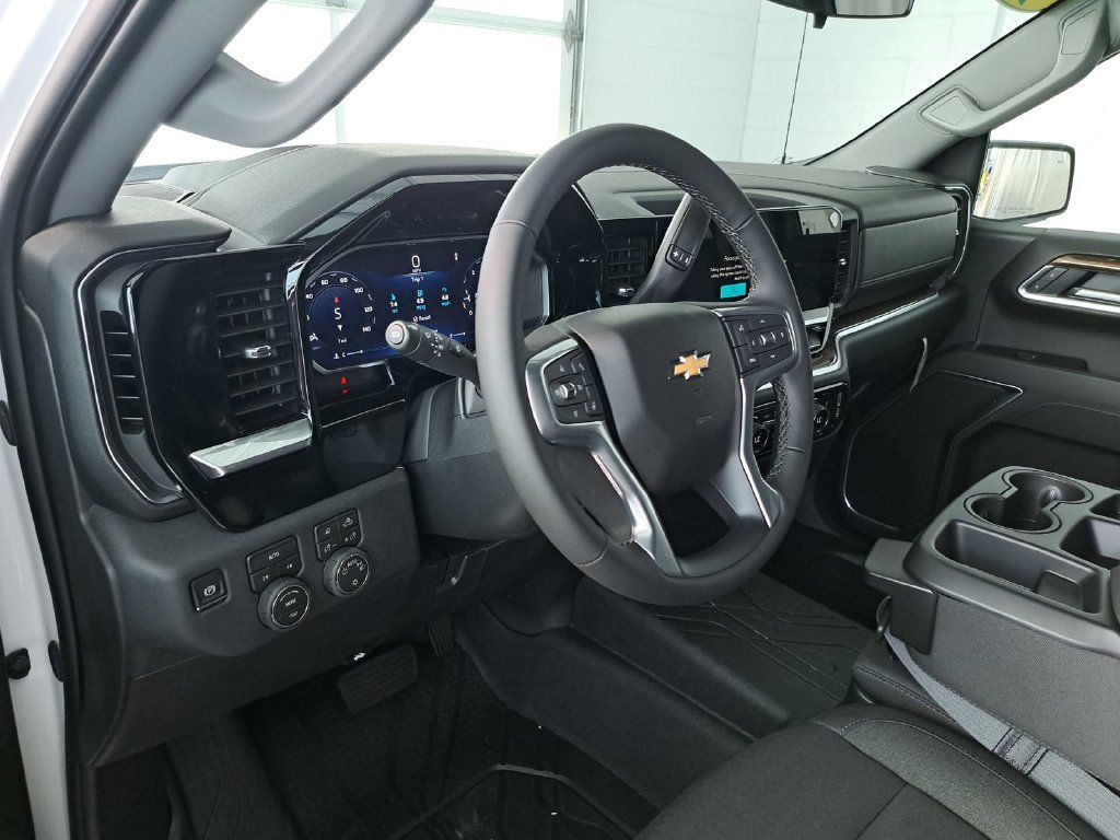 2026 Chevrolet Silverado 1500 LT - Photo 8