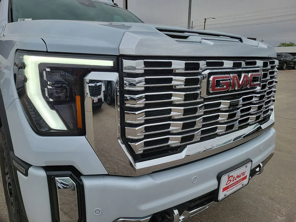 2026 GMC Sierra 2500HD Denali - Photo 13