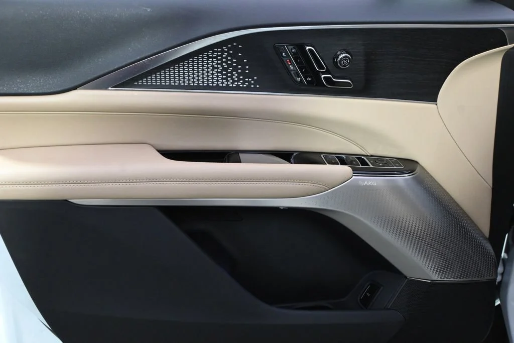 2025 Cadillac LYRIQ Sport 3 - Photo 22