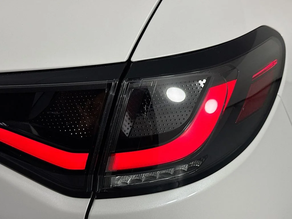New 2027 Platinum White Pearl Honda EX-L image 10