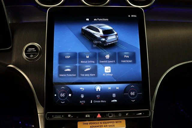 2025 Mercedes-Benz GLC Base - Photo 9