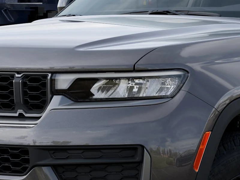 New 2026 Baltic Gray Metallic Clear-Coat Exterior Paint Jeep Altitude image 12