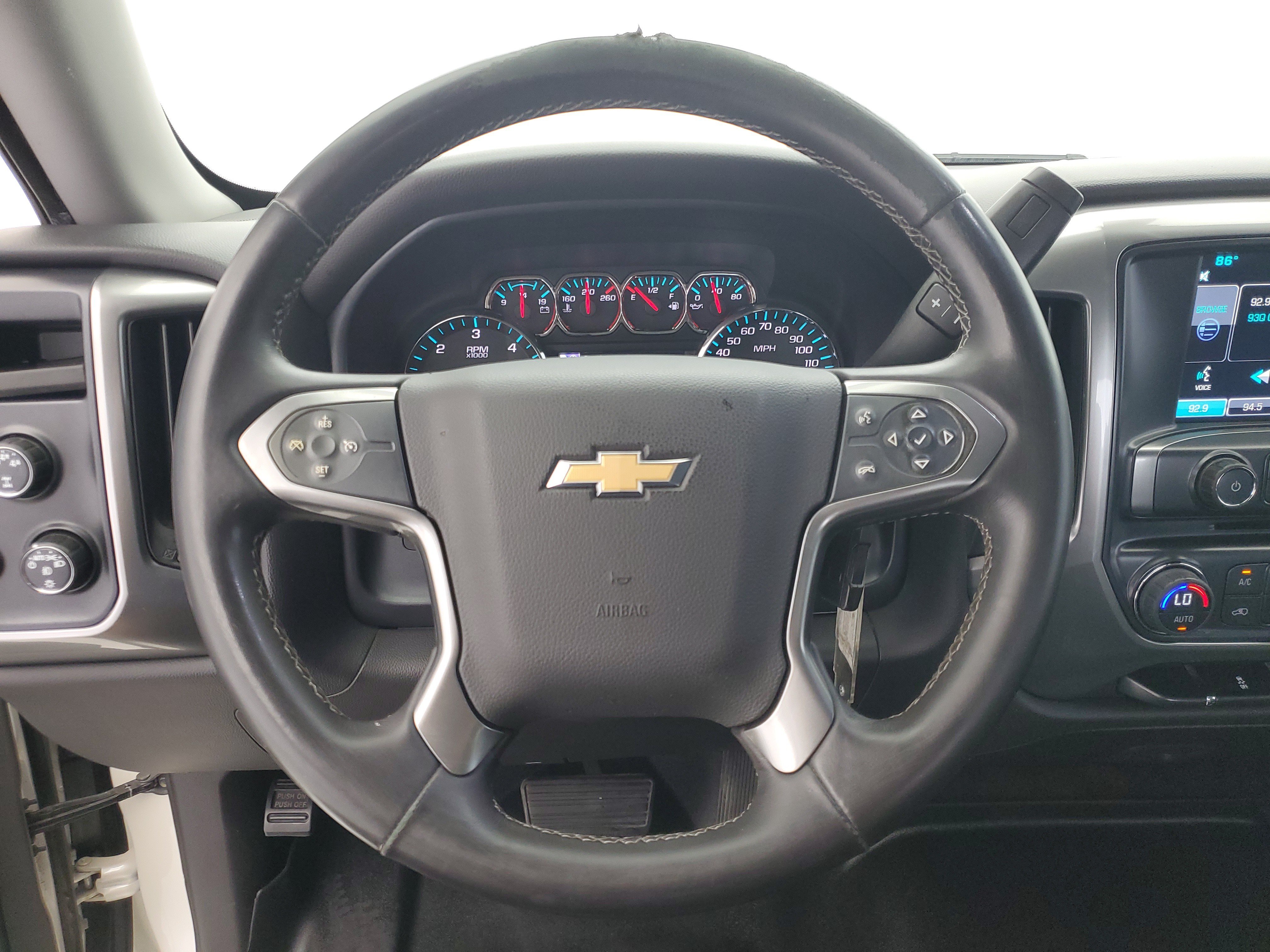 Used 2015 White Diamond Pearl Chevrolet LT image 22