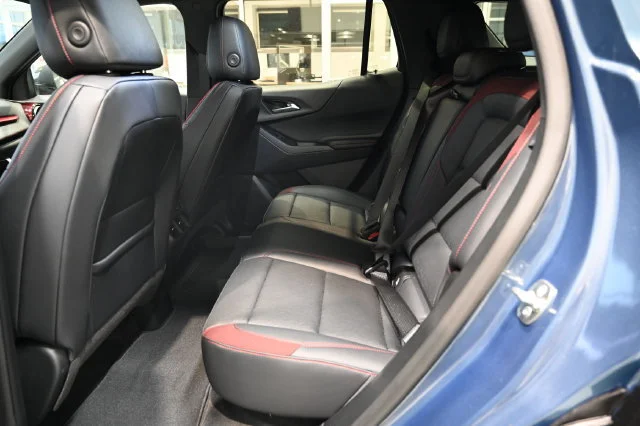 2027 Chevrolet Equinox RS - Photo 11