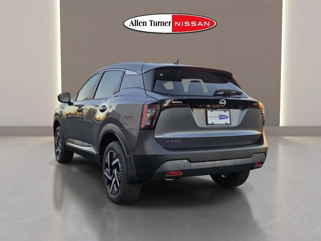 2026 Nissan KICKS SV - Photo 9