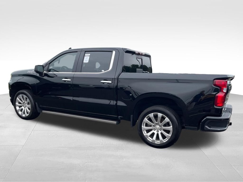 Used 2022 Black Chevrolet High Country image 3