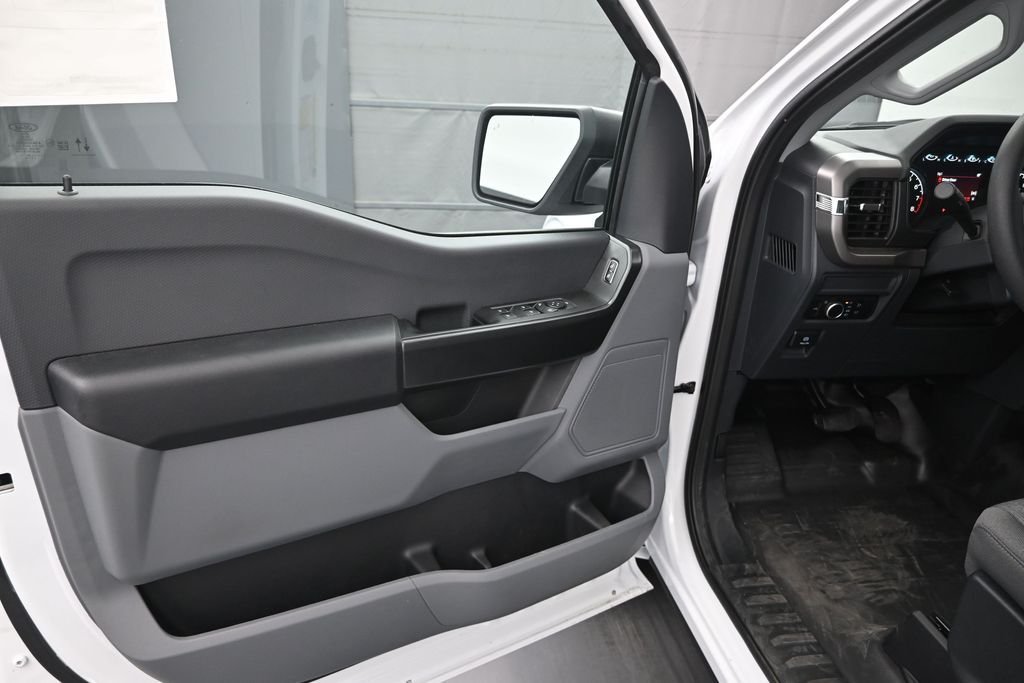 New 2026 Oxford White Ford XL image 12