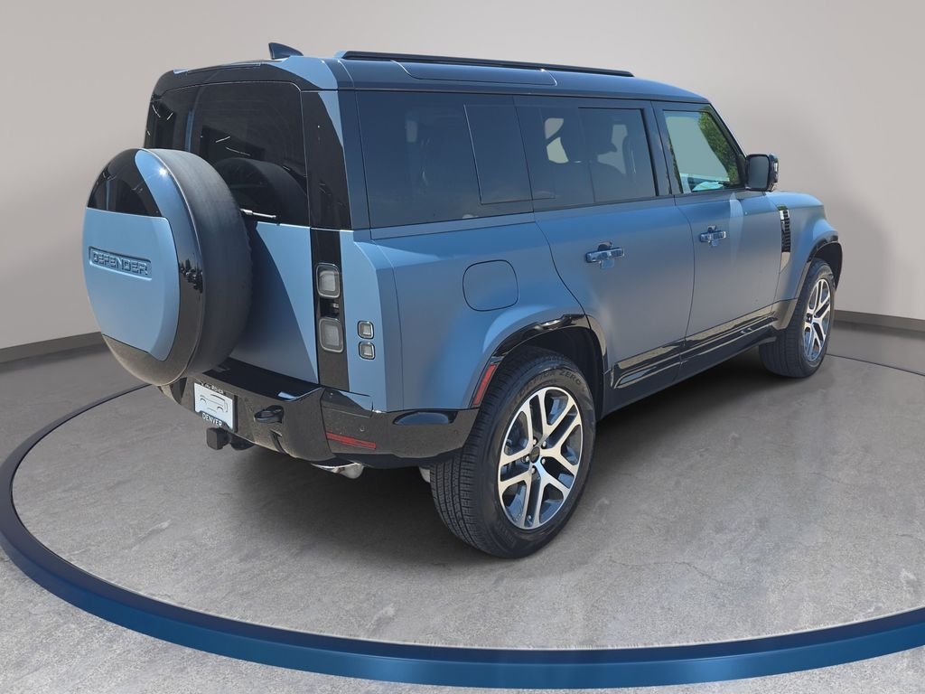 New 2026 Tasman Blue LAND ROVER X-Dynamic SE image 5