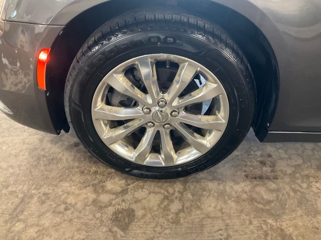 Used 2017 Gray Chrysler Limited image 11