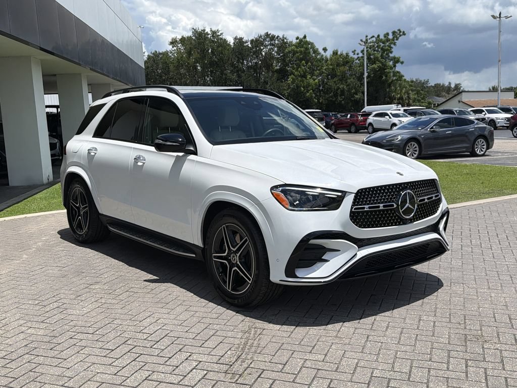 Used 2026 White Mercedes-Benz 4MATIC® image 7