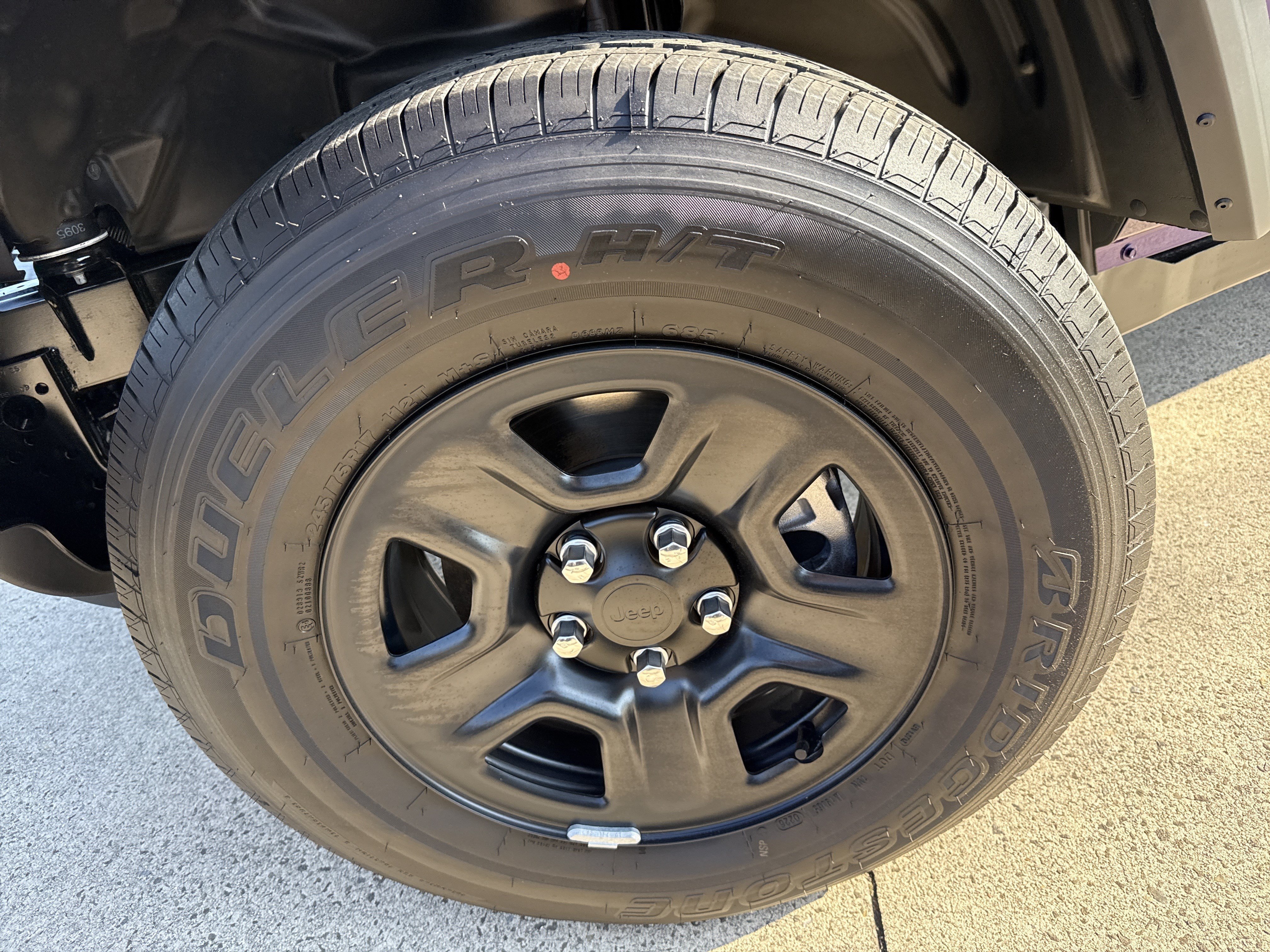 New 2026 Reign Jeep Sport image 11
