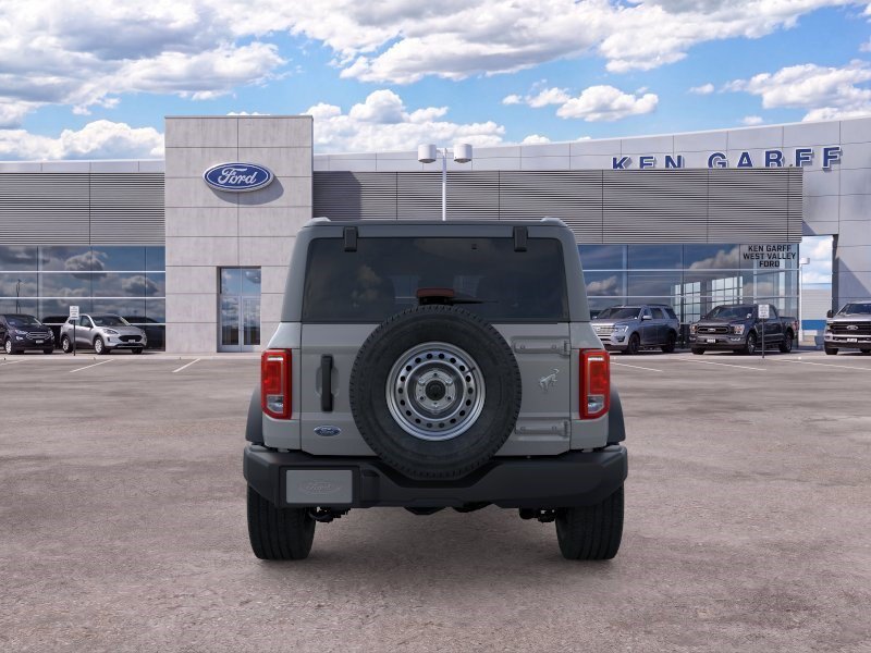 New 2026 Avalanche Gray Ford Base image 5