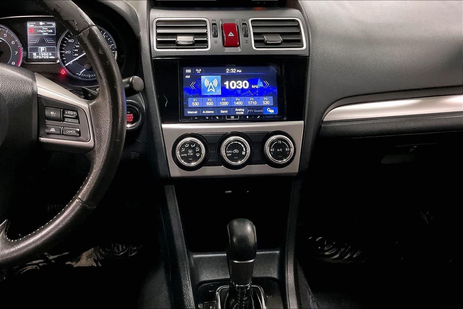 Used 2015 Crystal Black Silica Subaru Limited image 7