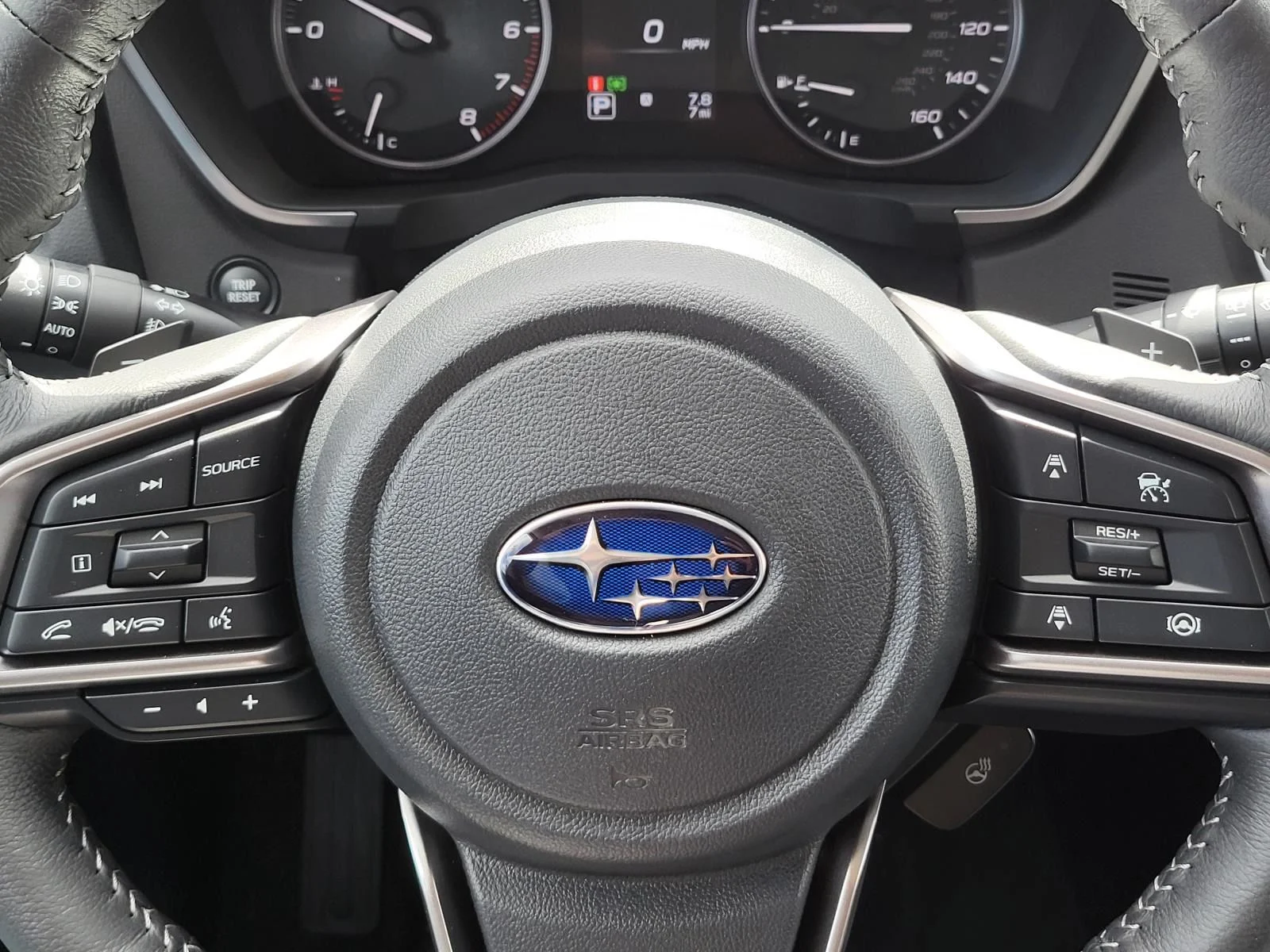 New 2026 CRYSTAL WHITE PEARL Subaru Limited 7-Passenger image 13