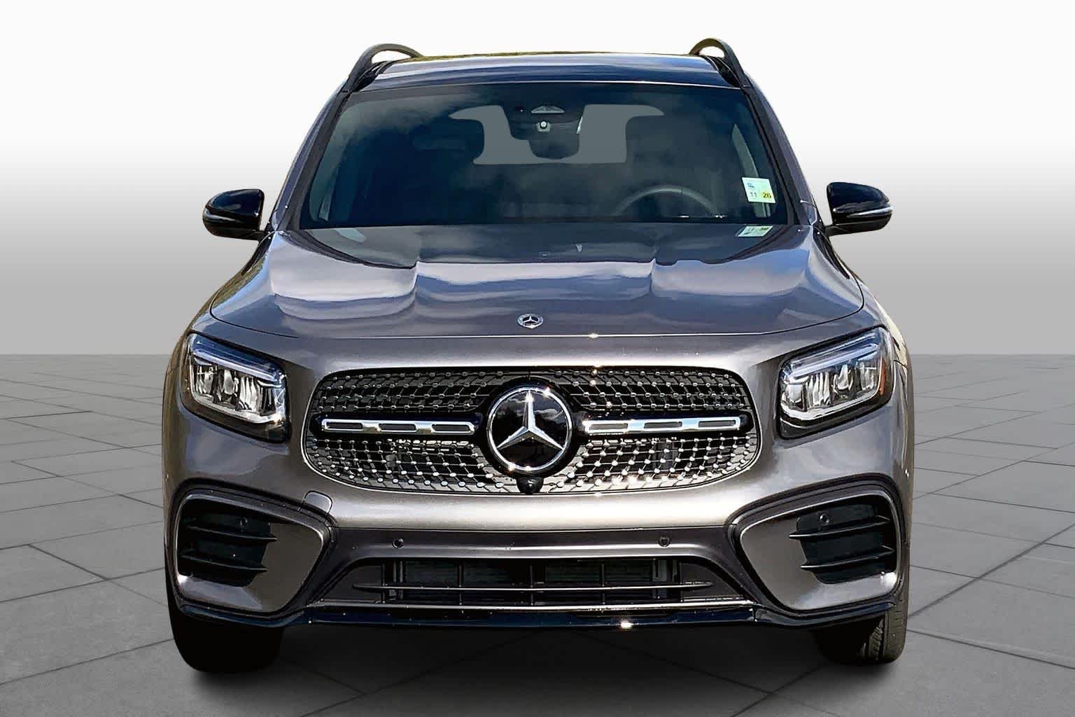 New 2026 Mountain Grey Metallic Mercedes-Benz GLB 250 image 3