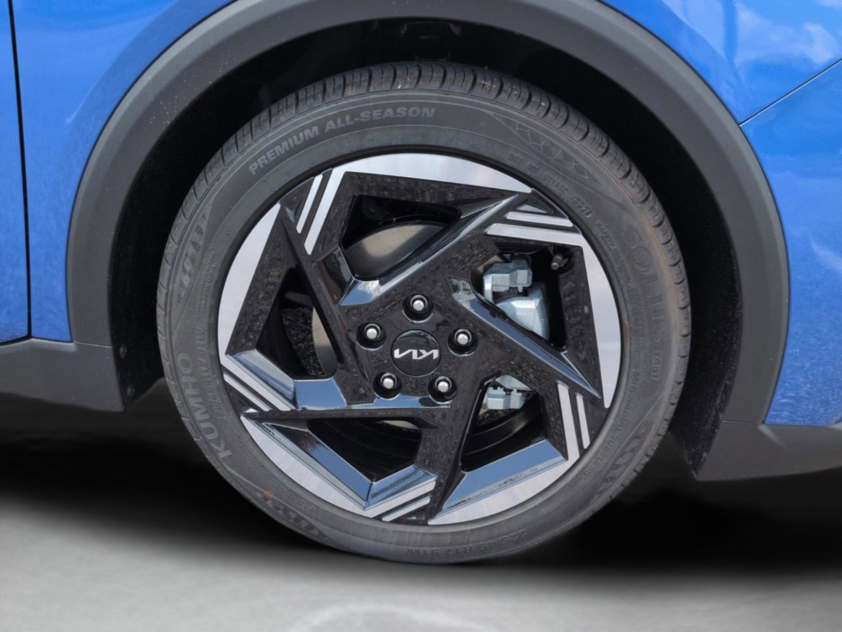 New 2026 Wave Blue Kia EX image 13