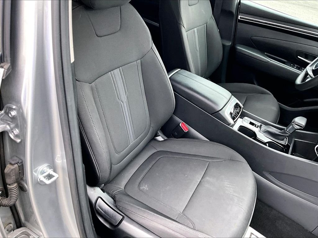 Used 2024 Shimmering Silver Hyundai SEL image 11