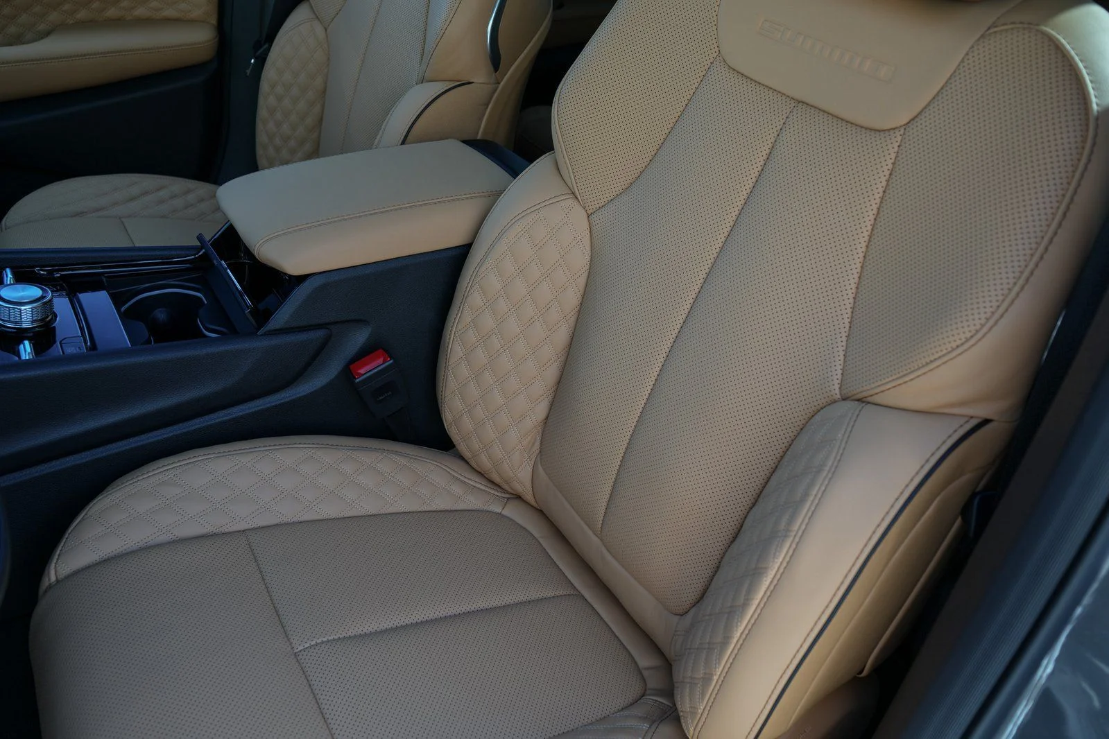 Used 2025 Gray Jeep Summit image 25