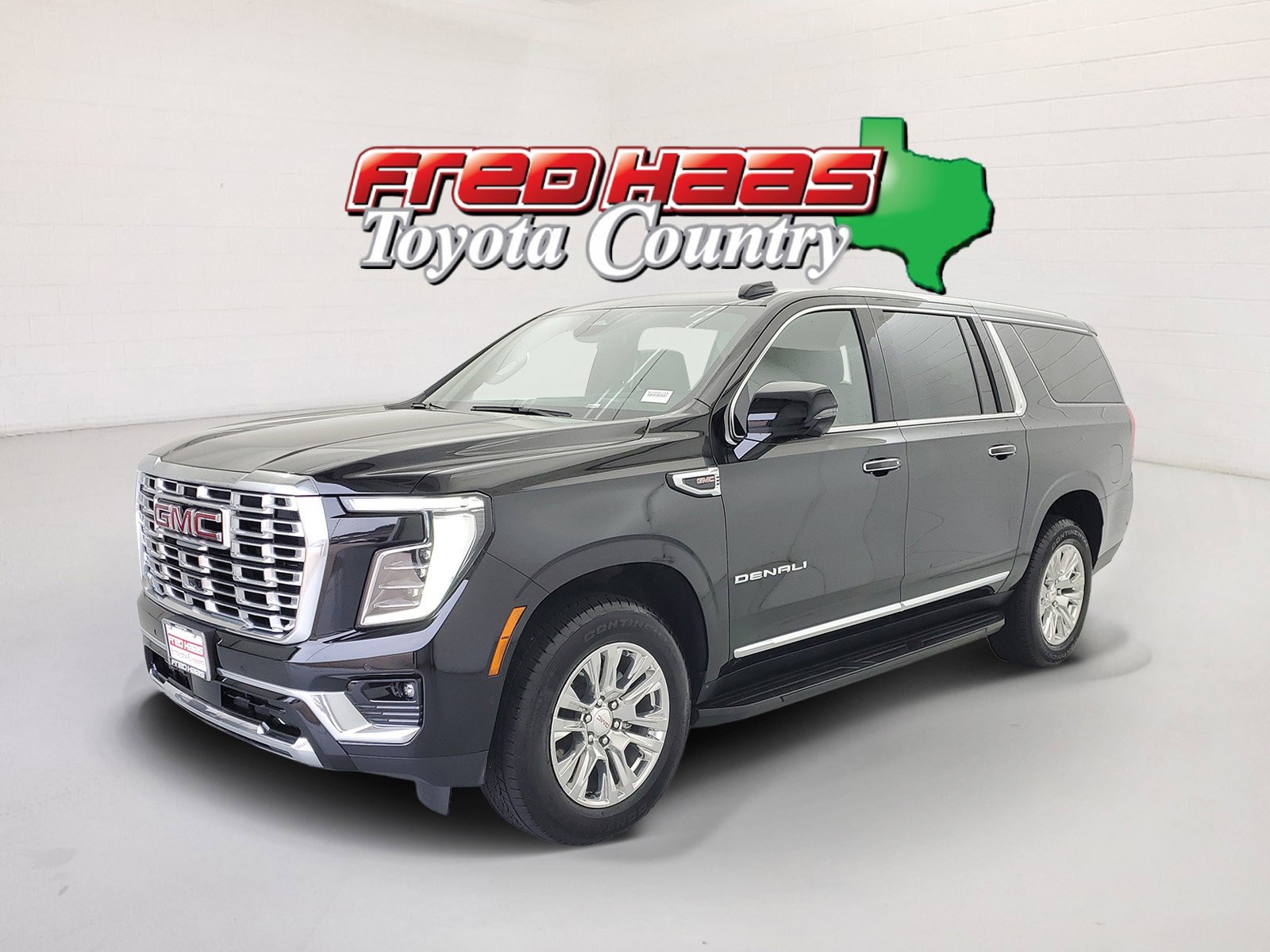 2025 GMC Yukon Denali AWD's photo