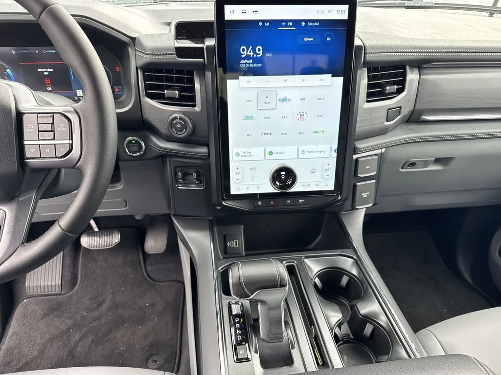 New 2025 Black Ford Flash image 27