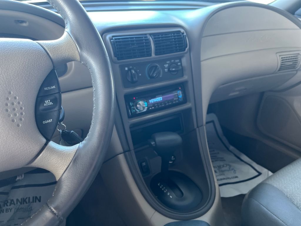 Used 2000 Black Ford GT image 18
