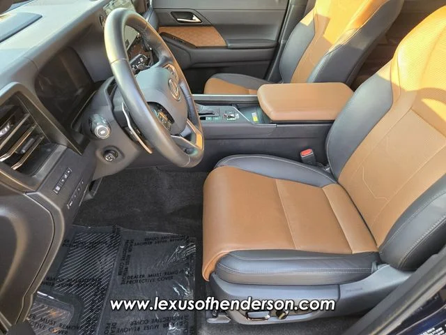 Certified Used 2025  Lexus 550 Luxury+ image 11