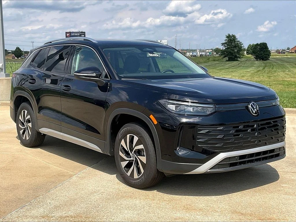 New 2026 Black Volkswagen 2.0T S image 1