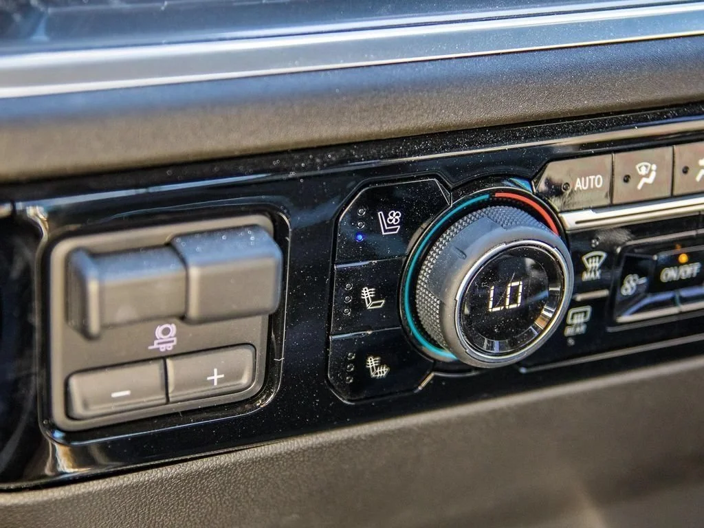2025 Chevrolet Silverado 3500 HD High Country - Photo 45