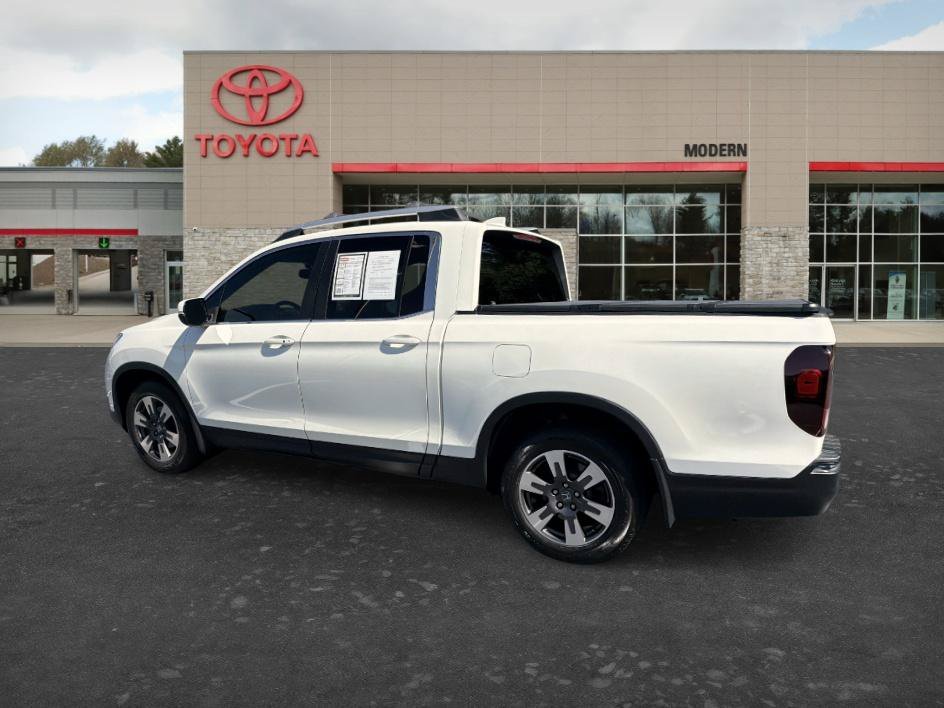 Used 2017 White Diamond Pearl Honda RTL-T image 6