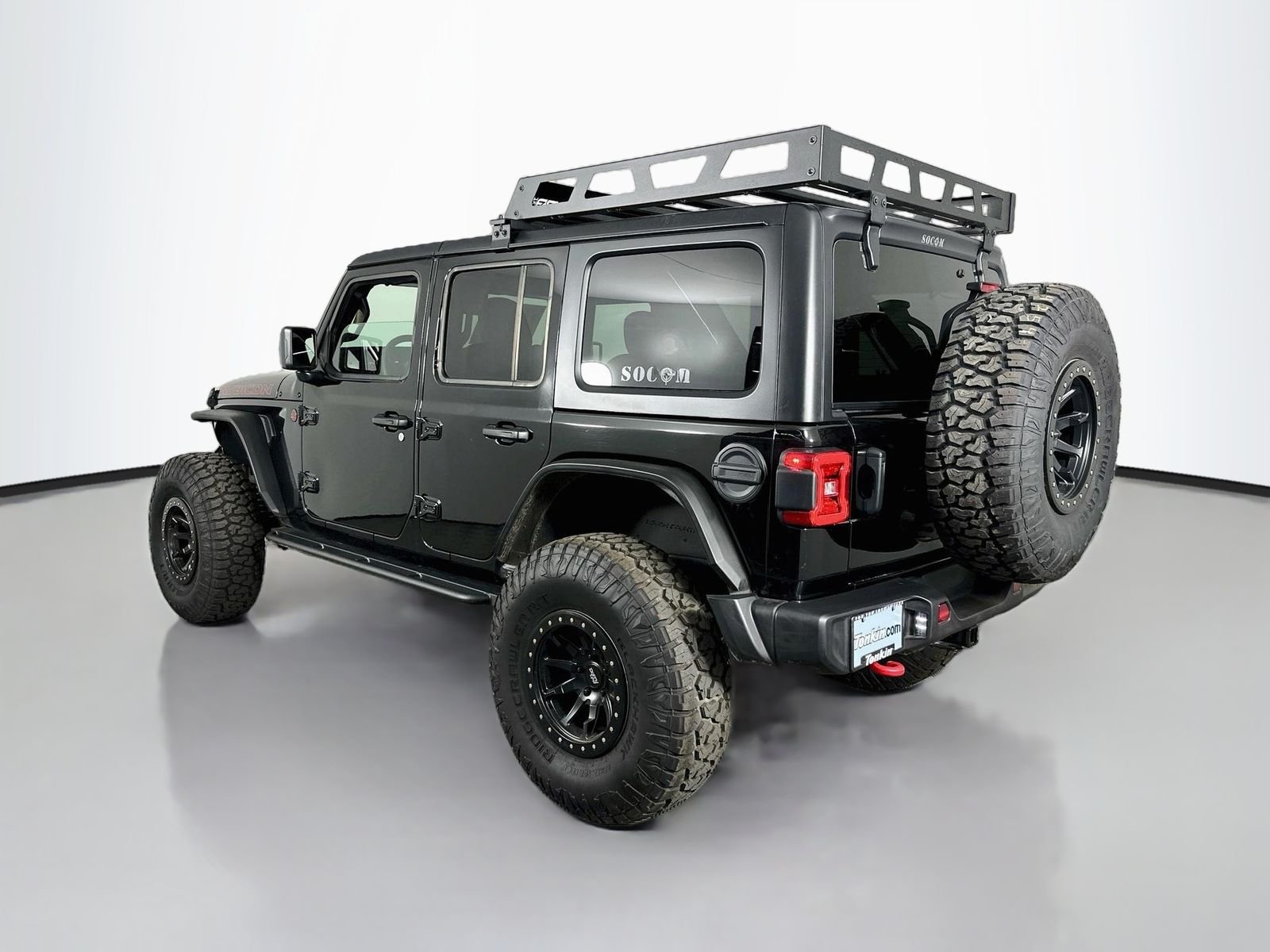 Used 2025 Black Clearcoat Jeep Rubicon image 6