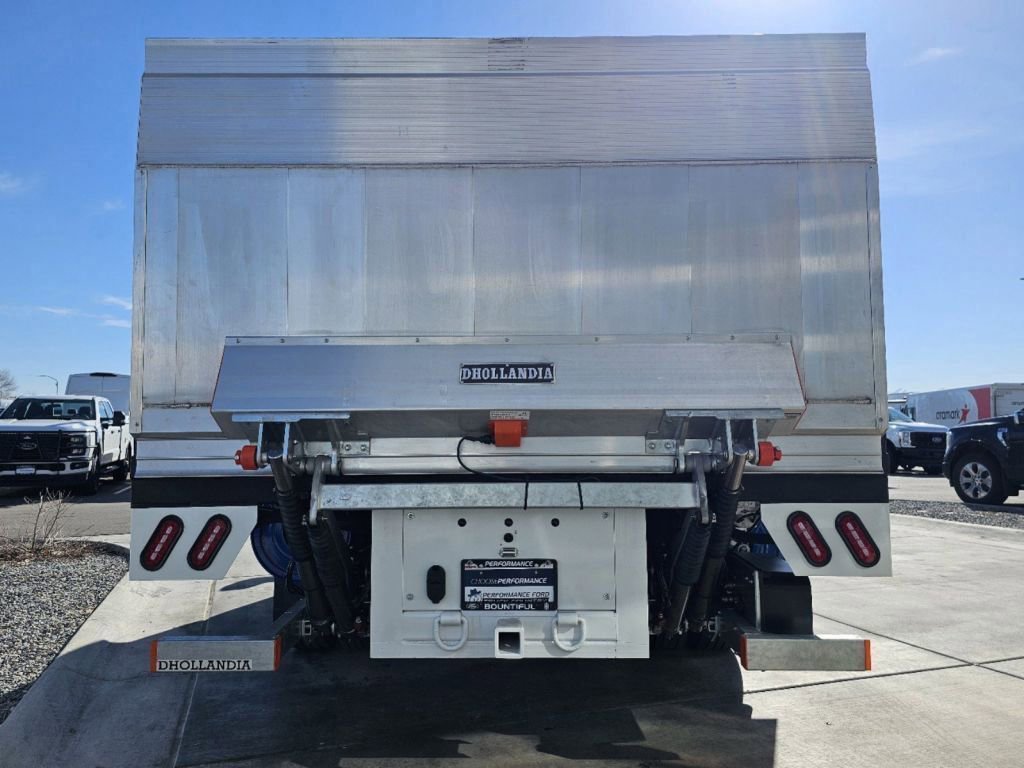 New 2024 Oxford White Ford XL image 12