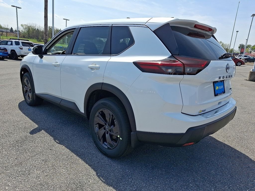 2026 Nissan Rogue — photo 3