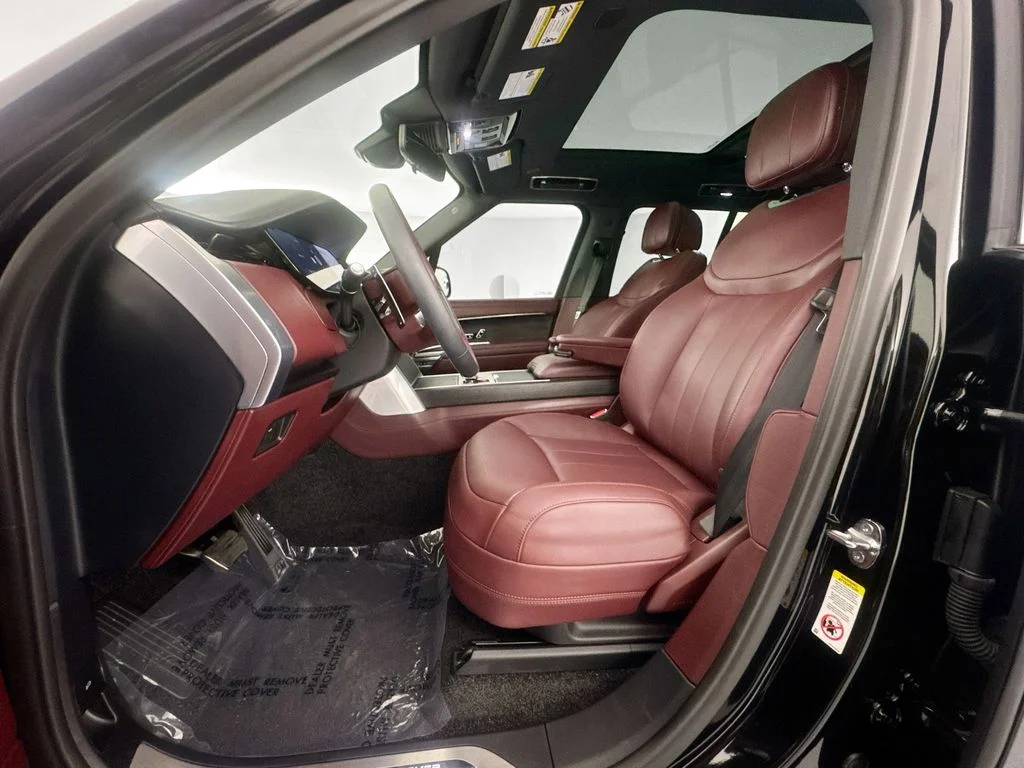 Certified Used 2025 Black Land Rover SE image 19