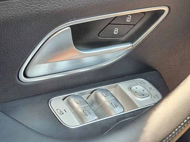 Used 2023  Mercedes-Benz GLE 450 image 40