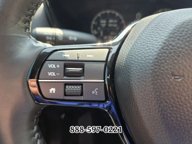 Used 2025  Honda EX-L image 29