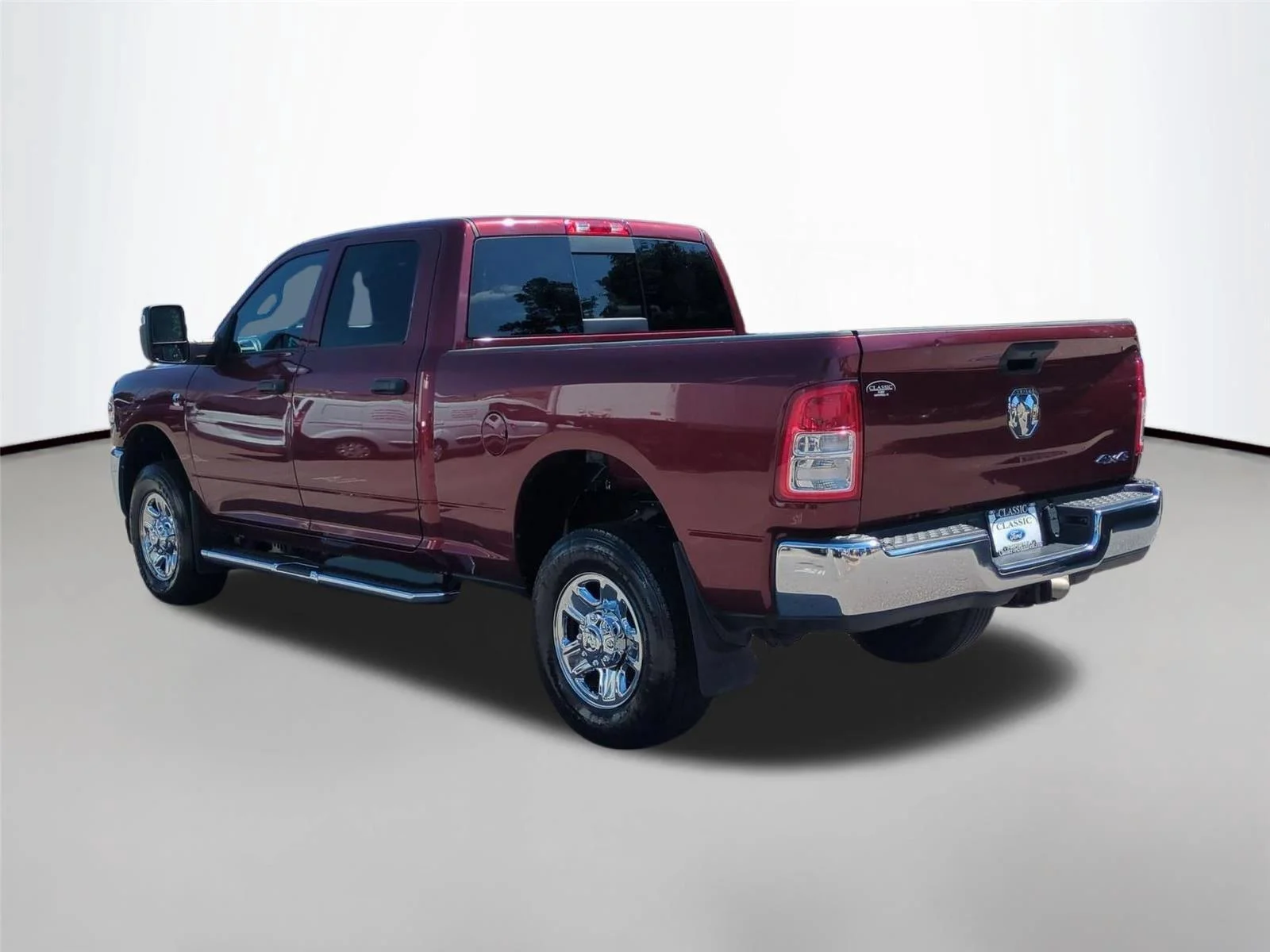 Used 2024 Delmonico Red Pearlcoat Ram Tradesman image 3