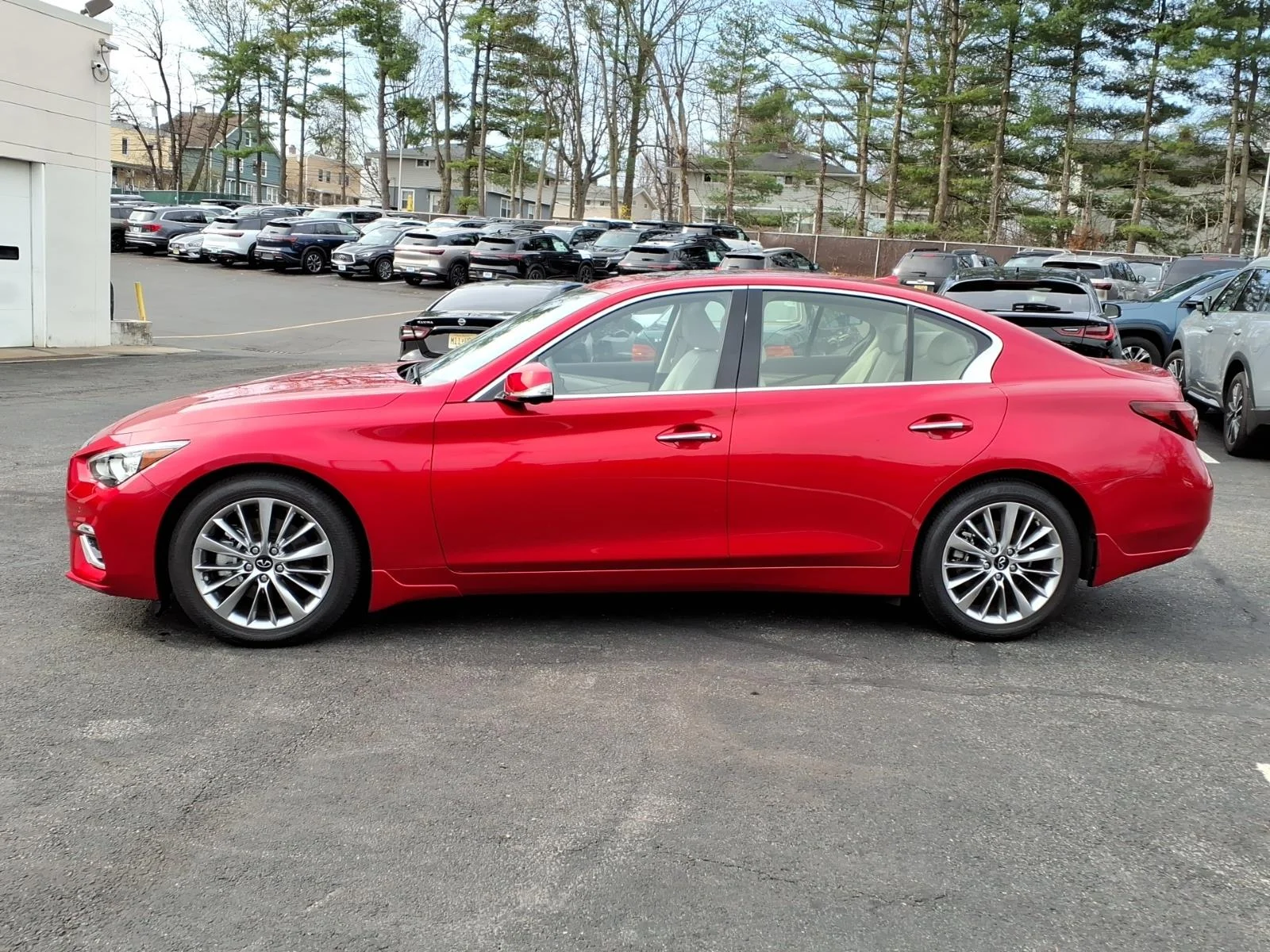 Certified Used 2023 Red INFINITI LUXE image 9
