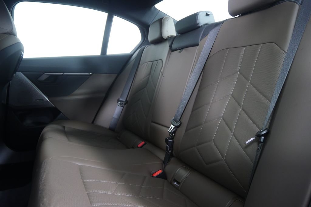 Certified Used 2026 Brooklyn Grey Metallic BMW 540i xDrive image 15