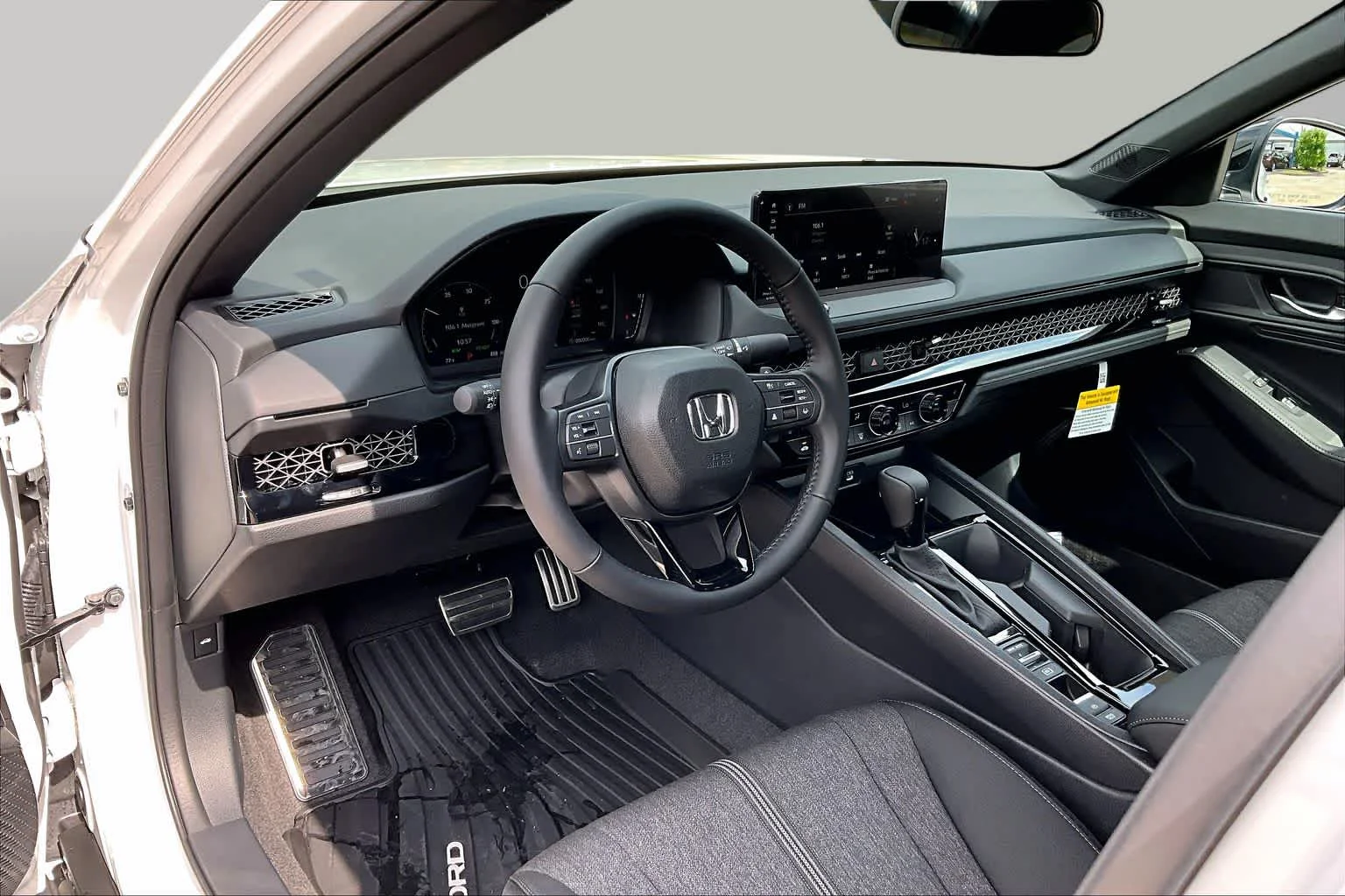 Certified Used 2026 Platinum White Pearl Honda Sport image 8