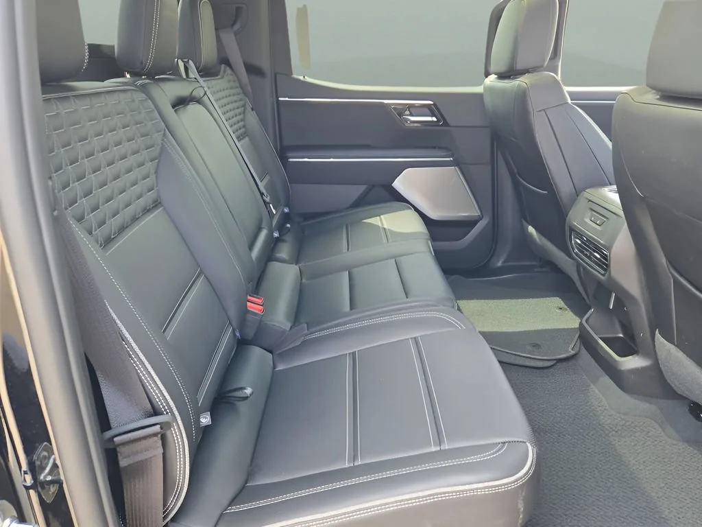 New 2025 Onyx Black GMC Extended Range Denali image 12